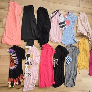 Womens Medium Shirt Bundle (12)
